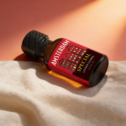 poppers AMSTERDAM SPECIAL - 25ml — photo éditoriale sur lin drapé