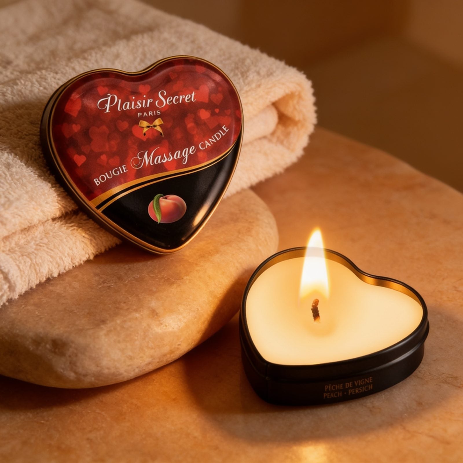 BOUGIE DE MASSAGE 35ML PÊCHE — mise en situation