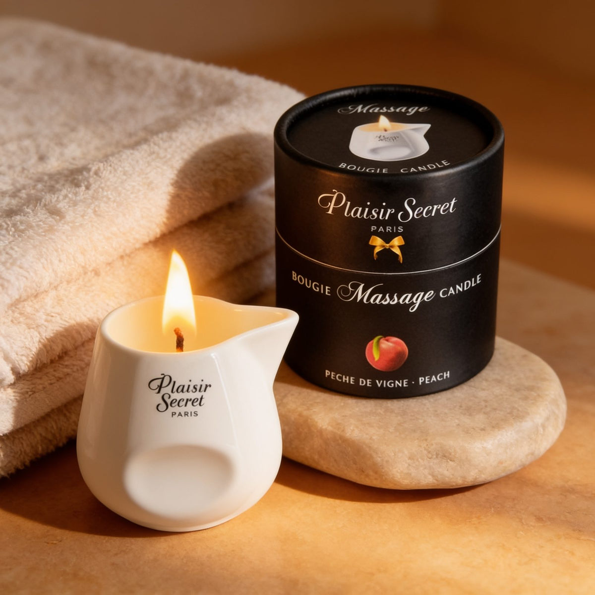 BOUGIE DE MASSAGE PÊCHE 80ML — mise en situation