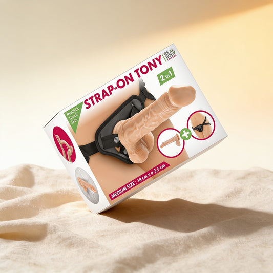 gode ceinture 18cm , Strap-On Tony — photo éditoriale sur lin drapé