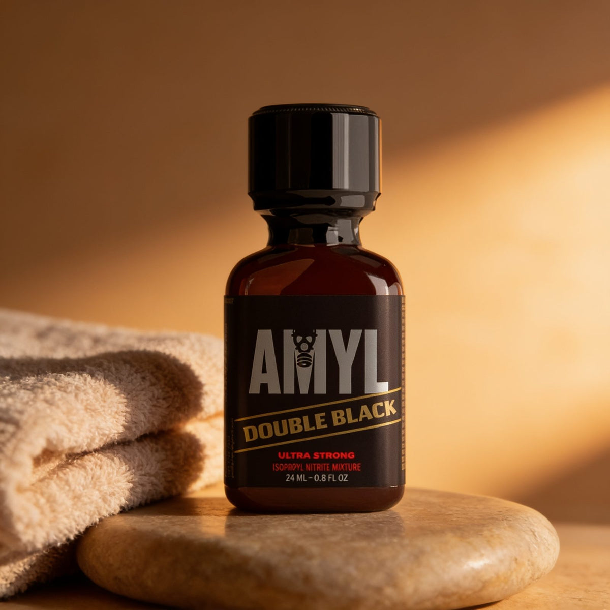 poppers Amyl double black 24 ml — mise en situation