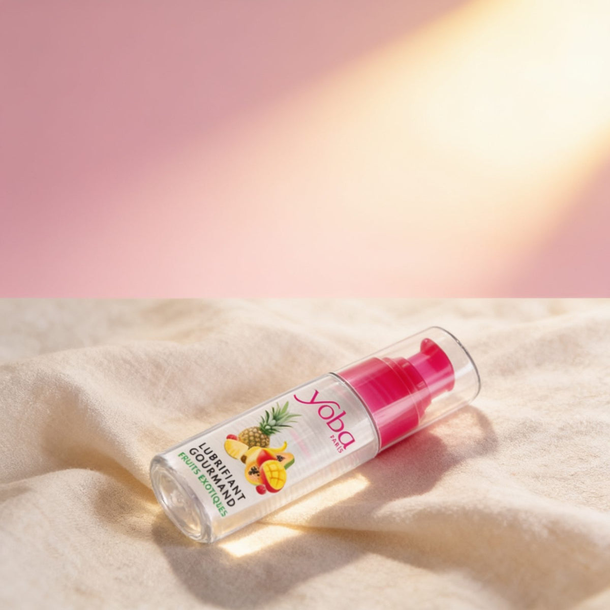 lubrifiant fruits exotiques 50ml Yoba — photo éditoriale sur lin drapé
