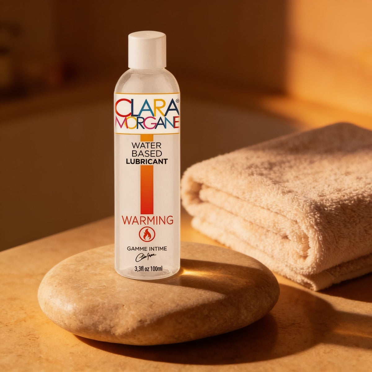 Lubrifiant WARMING 100ml Clara Morgane — mise en situation