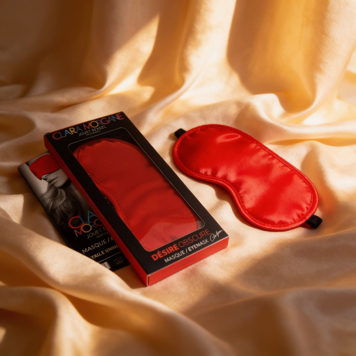 Masque Clara Morgane Rouge — mise en situation