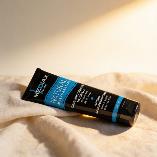 lubrifiant FOR MEN NATURAL MASTURBAT — photo éditoriale sur lin drapé