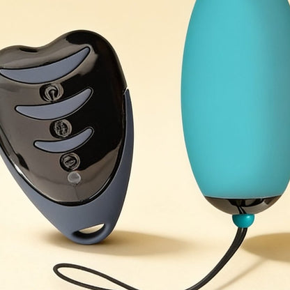 My Vibrating Secret Egg Bleu — gros plan