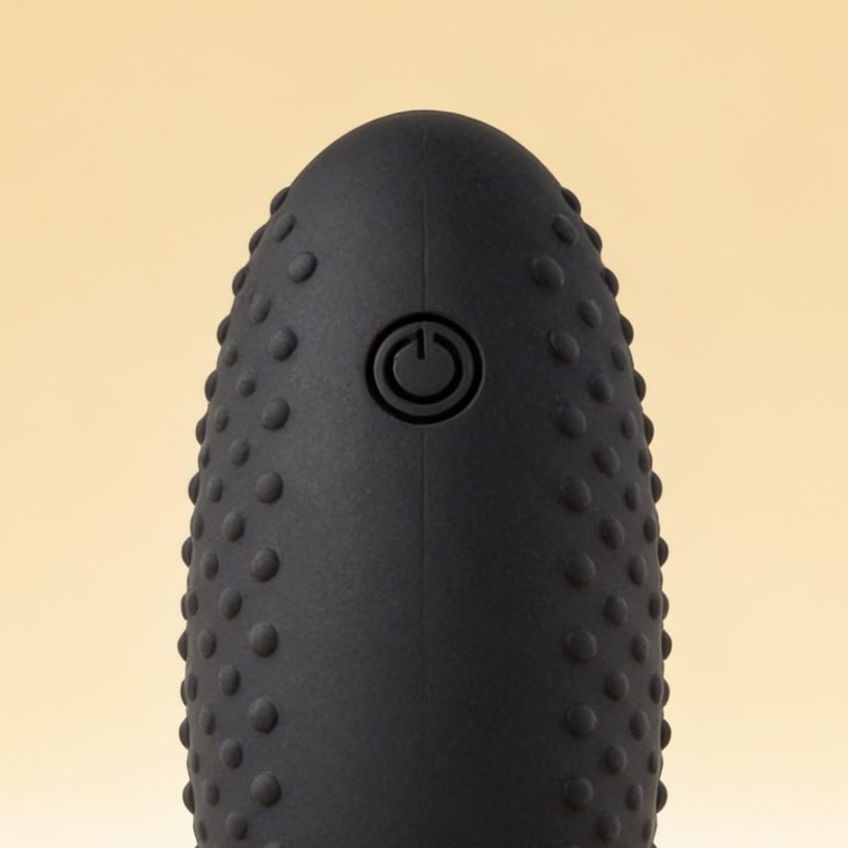 Œuf vibrant G4 — gros plan sur la texture perlée
