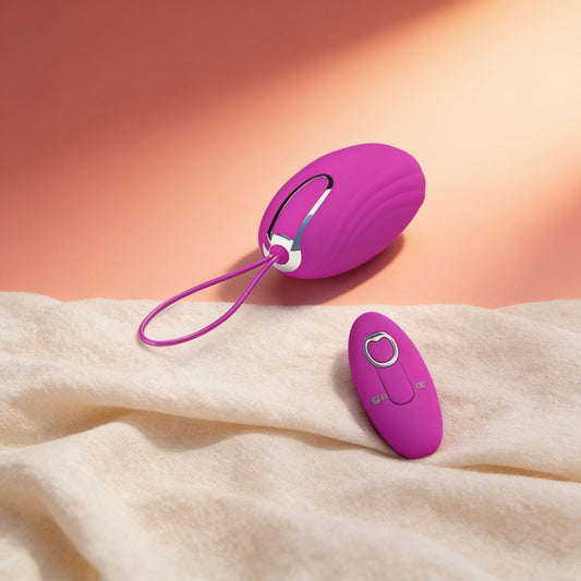 Oeuf vibrant USB Pretty Love Jacqueline — photo éditoriale sur lin drapé