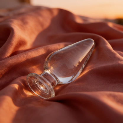 Plug anal Glossy Toys — en situation, ambiance chaude