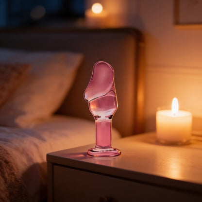 Plug anal avec gland Glossy Toys 24 Pink — mise en situation