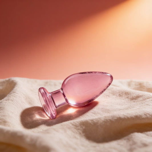 Plug anal boule large Glossy Toys 25 Pink — photo éditoriale sur lin drapé
