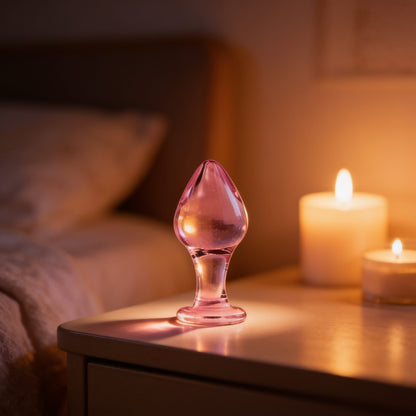 Plug anal boule pointue Glossy Toys 31 Pink — mise en situation
