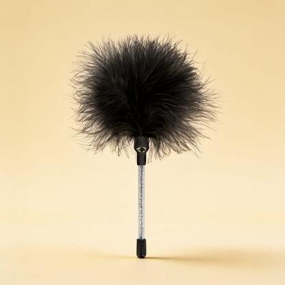 PLUMEAU CARESSE BLACK — packshot