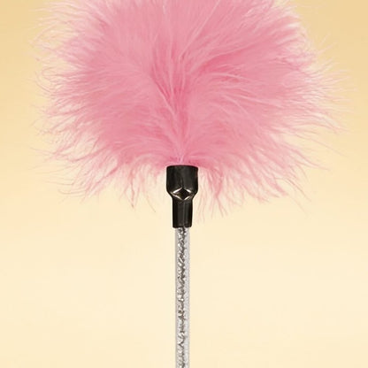 PLUMEAU CARESSE PINK — gros plan