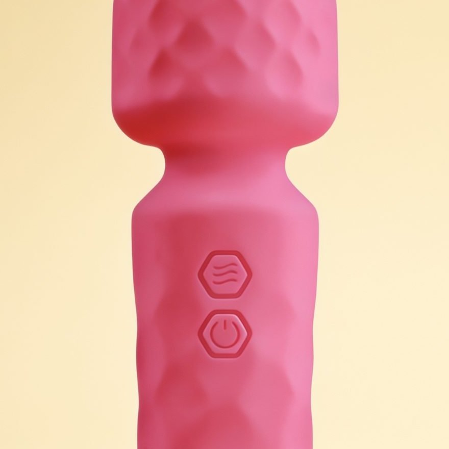vibromasseur en silicone rose Wand, mini — gros plan