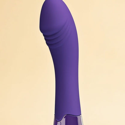 vibromasseur point G en silicone — gros plan sur la matière et les détails